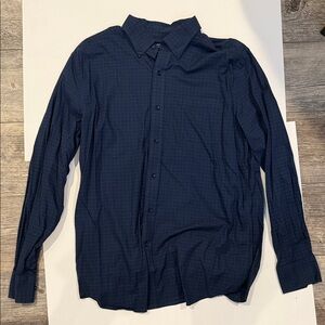 Southern Tide Navy and Green Casual Button Down Shirt